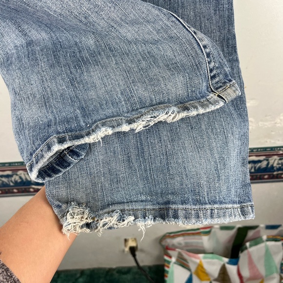 American Eagle Womens Boyfriend Jeans Light Blue Mid Rise Long Length Size 10 - Picture 10 of 12